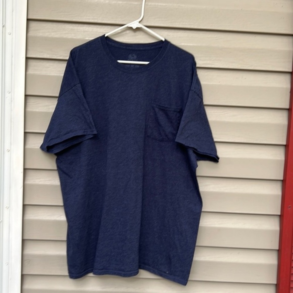 Fruit of the Loom mens navy short sleeve teeshirt $5/25